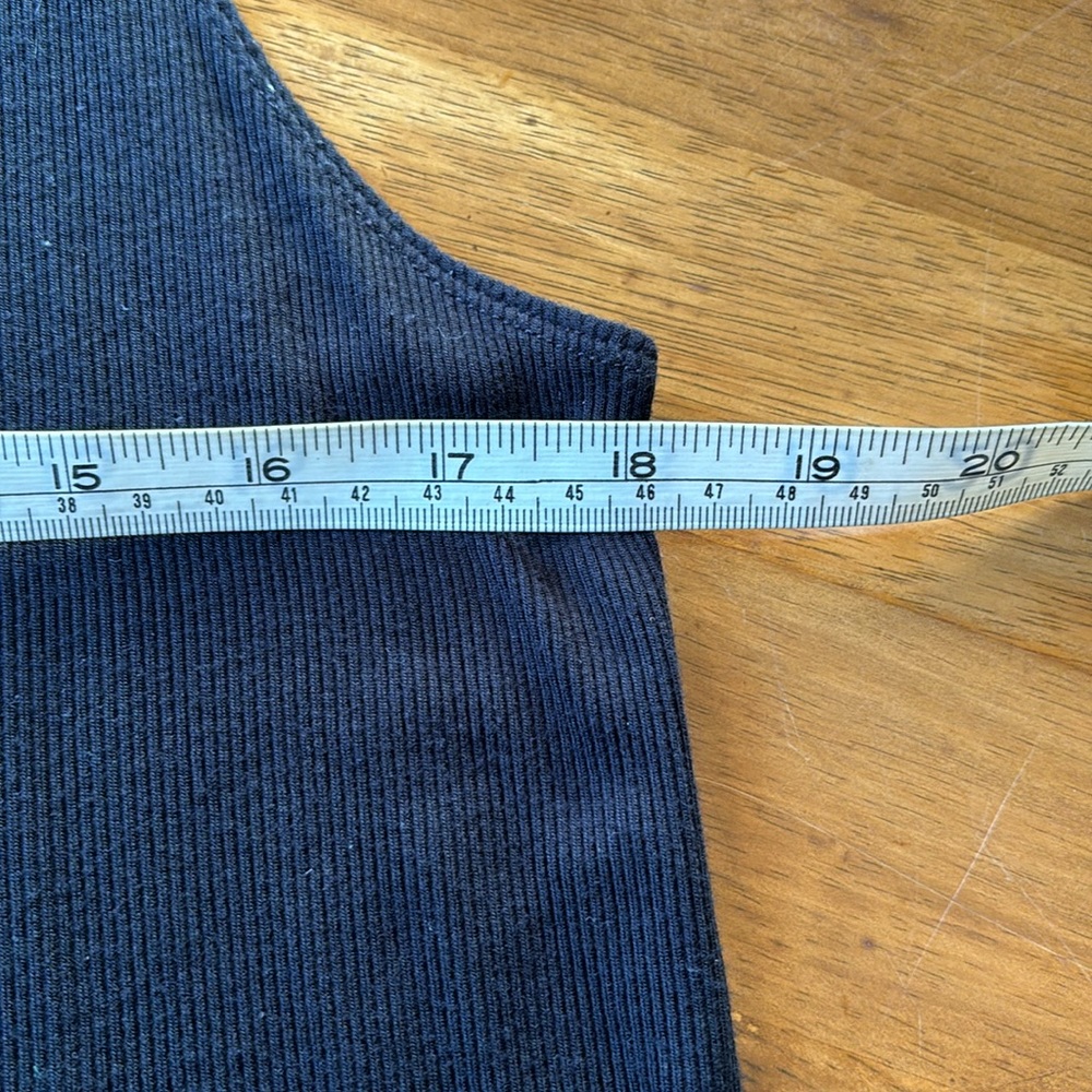 AE, Large - Picture 2 of 5